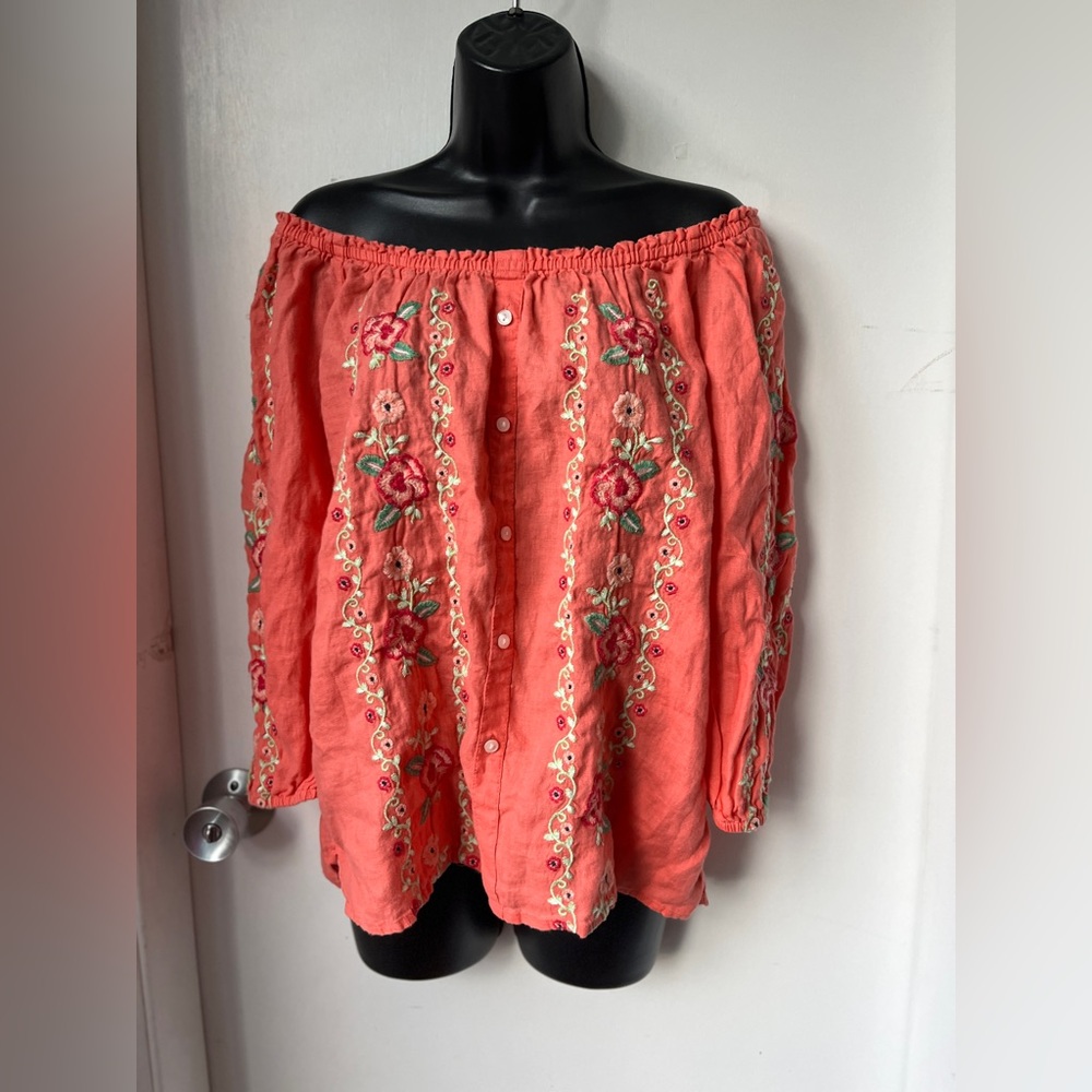 Charter Club Top floral embroidered linen blouse Size Small